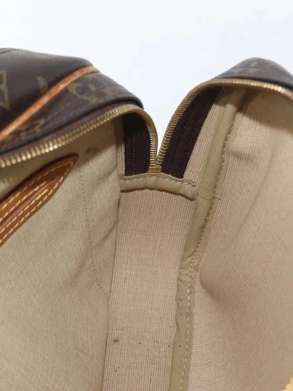 LOUIS VUITTON Monogram Reporter PM Shoulder Bag